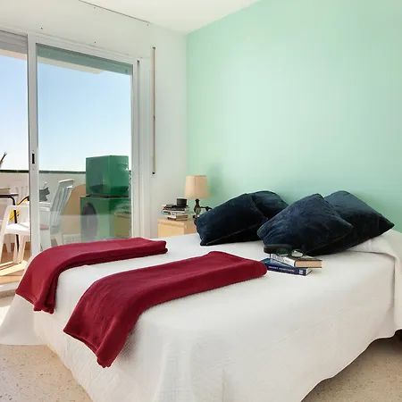 Family Pool And Appartamento Sitges