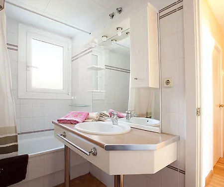 Family Pool And Apartment Sitges